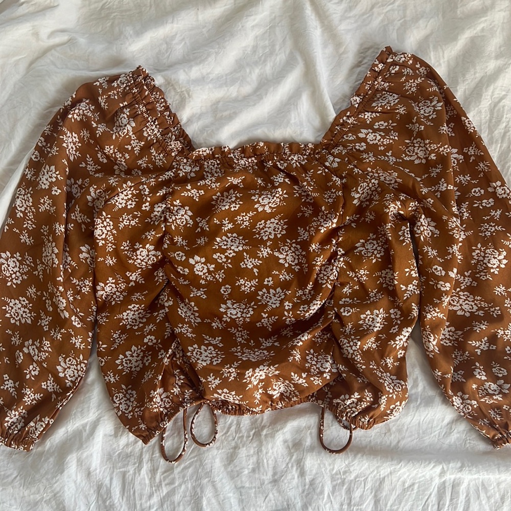 Speed Limit Ruched Floral Print Top - Picture 5 of 6